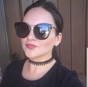 Meet your Posher, Adriana